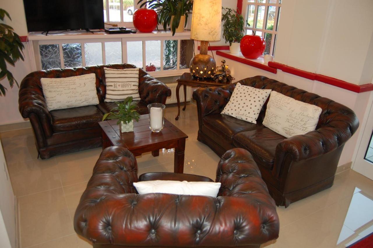 Hotel Friesengeist Wiesmoor Extérieur photo